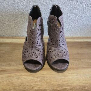 Stylish Women's Peep-Toe Ankle Boots